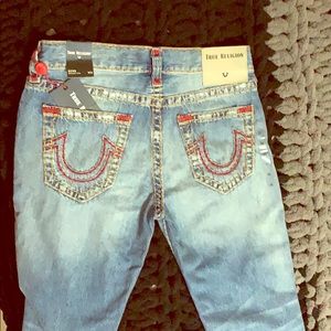 Size 32 Genos relaxed slim true religion jeans